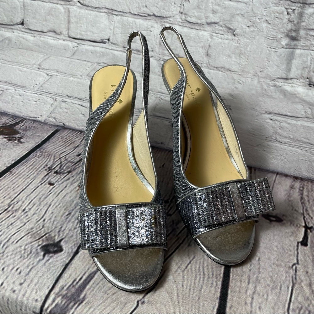 KATE SPADE NEW YORK Silver Glittery Leather Slingback Sandals Size 8 - Picture 2 of 8